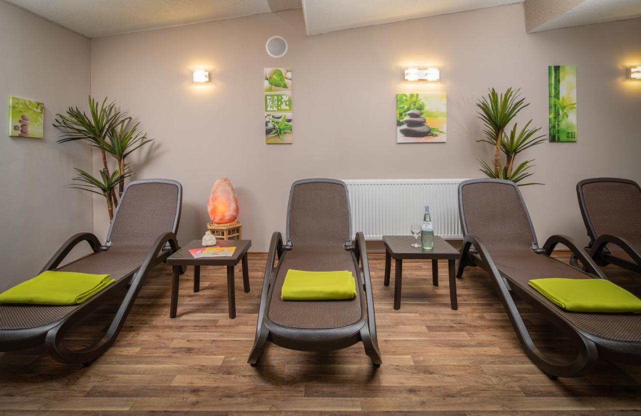 Akzent Hotel Haus Sonnenberg Schotten Esterno foto
