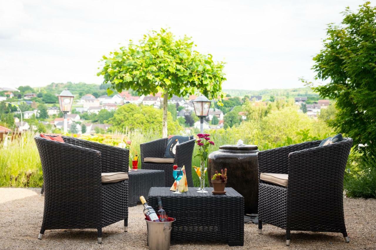 Akzent Hotel Haus Sonnenberg Schotten Esterno foto